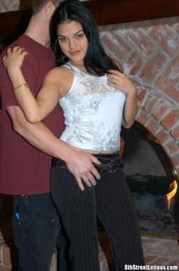 LATINA TEENS IN TIGHT JEANS